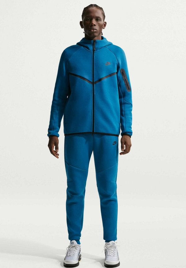 Nike Sportswear