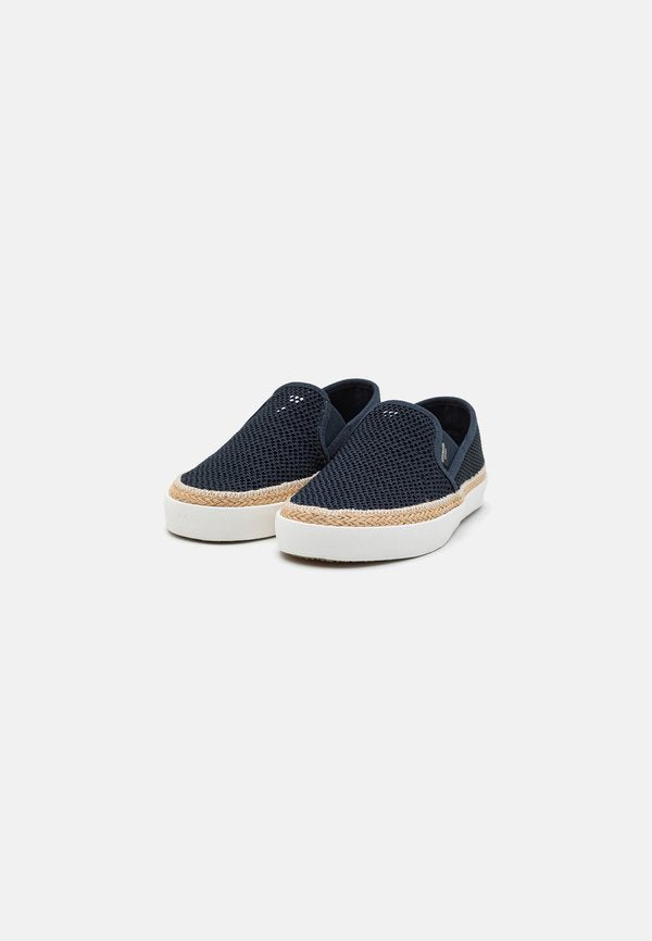 Scotch & Soda IZOMI