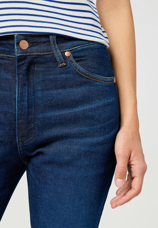 Wrangler POCKET SIENNA