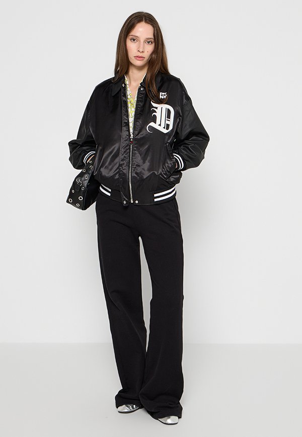 DKNY