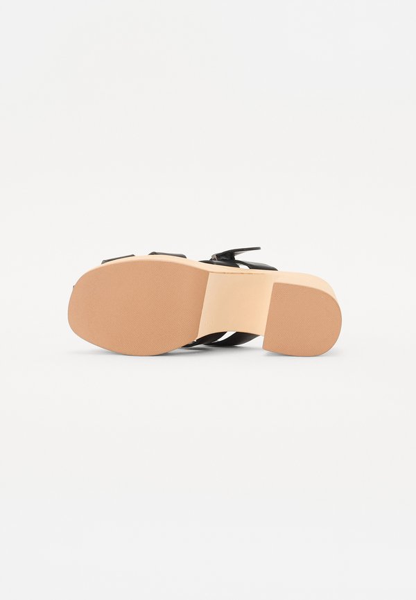 Lee MEGGET WOMEN BULKY