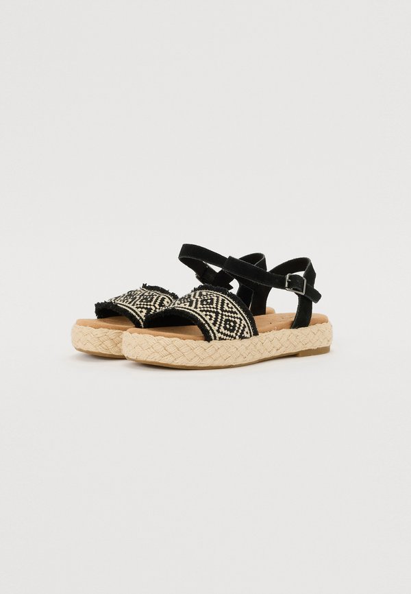 TOMS ABBY