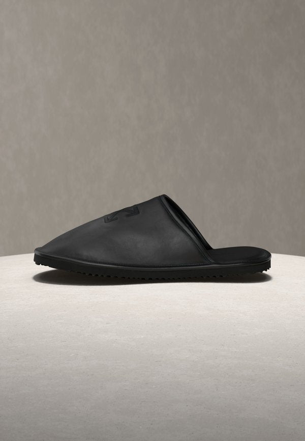 OFF-WHITE ARROW SLIPPER