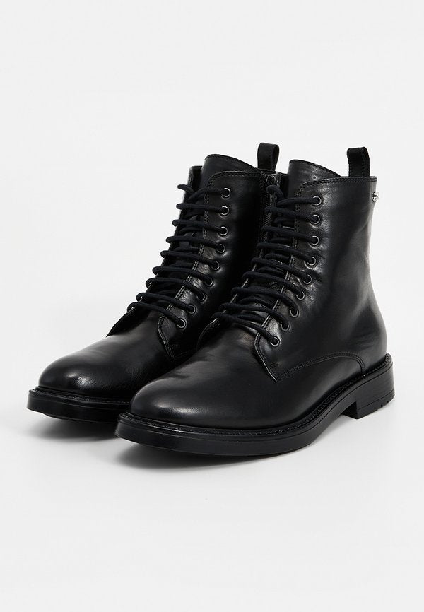 KARL LAGERFELD BLAKE