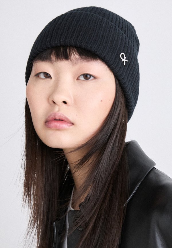 Calvin Klein CHUNKY BEANIE - Beanie - black
