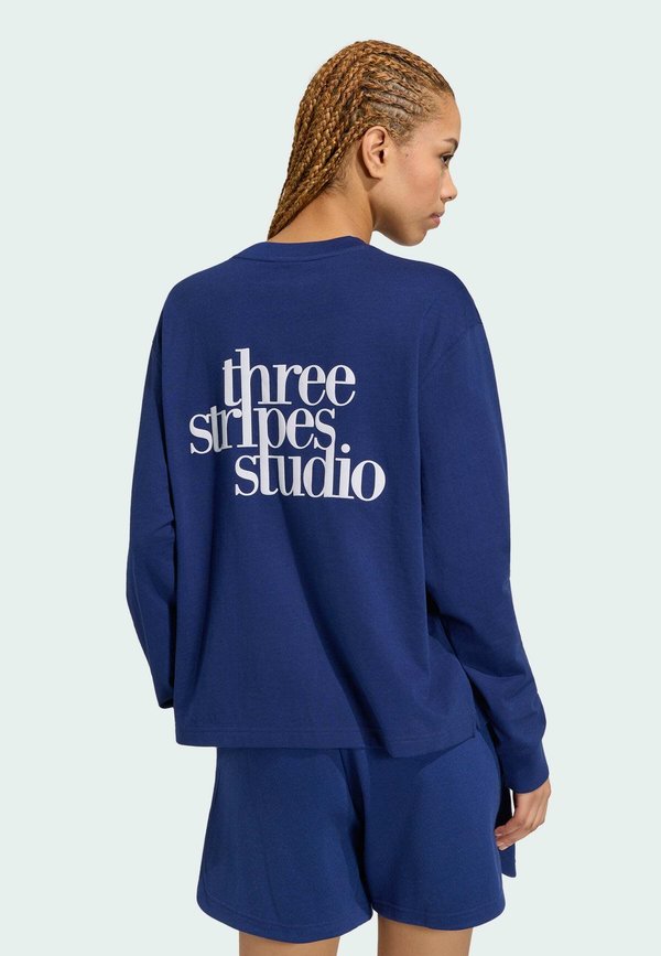 adidas Sportswear ADIDAS SPORTSWEAR 3 STRIPES STUDIO BOYFRIEND LONGSLEEVE TEE - Long sleeved top - dark blue