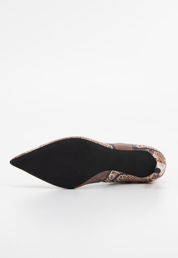 Jeffrey Campbell NIXIE