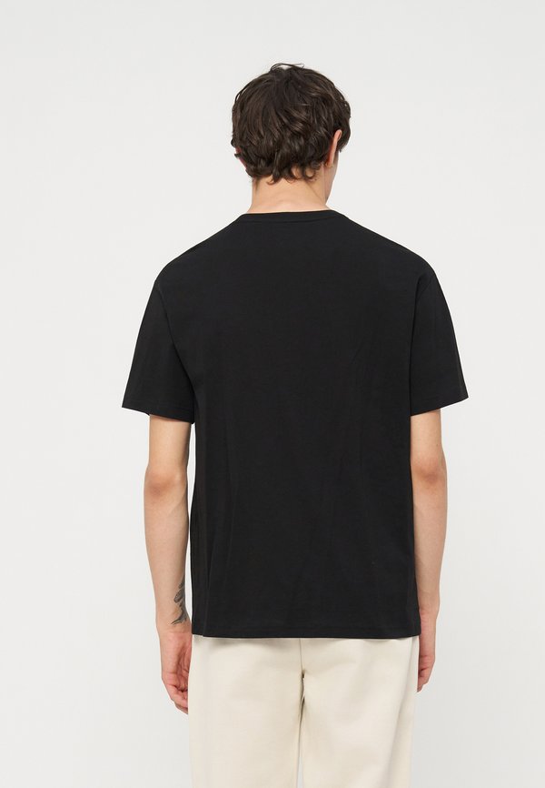 EA7 Emporio Armani