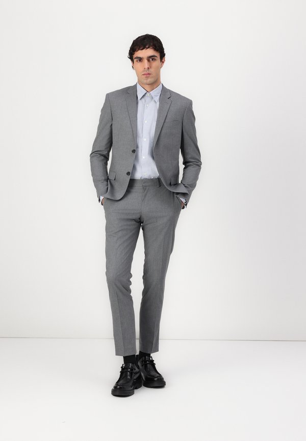 Isaac Dewhirst NOTCH SUIT SLIM