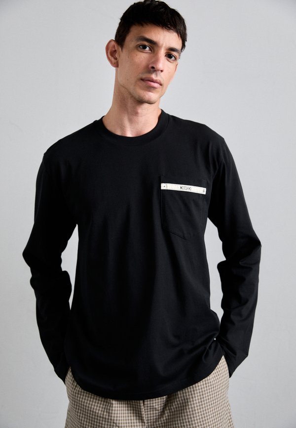 MOSCHINO TAPE