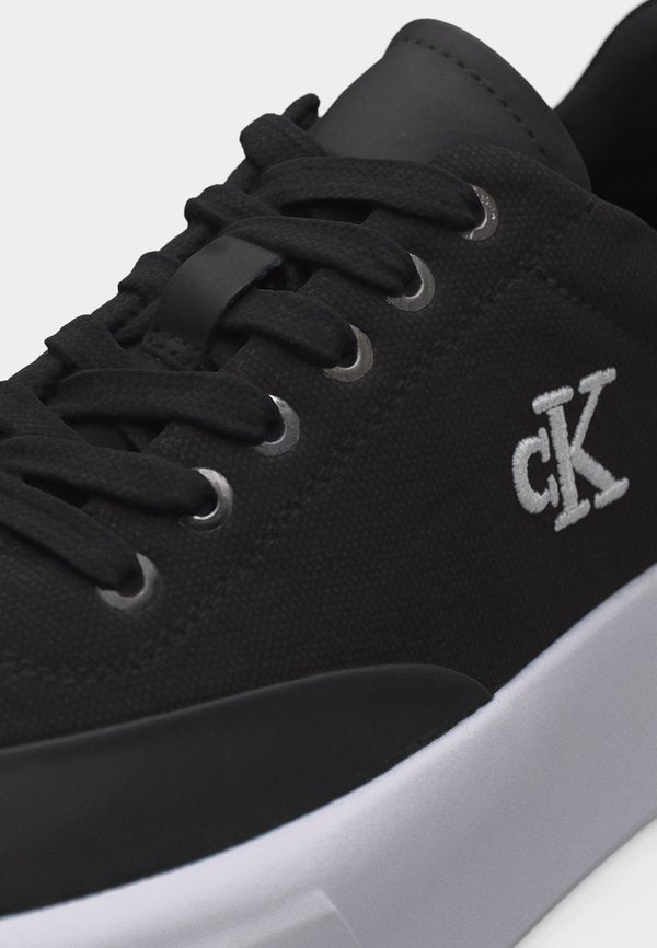 Calvin Klein FLATFORM LACE UP