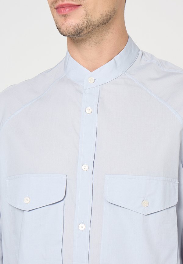 Emporio Armani REGULAR FIT
