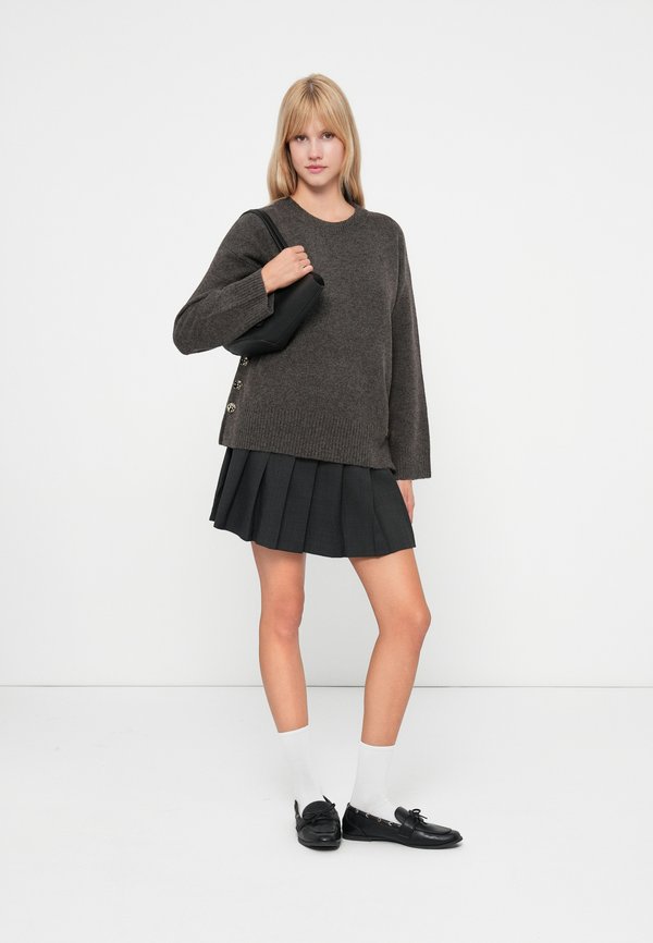 ONLY ONLRENE LIFE BUTTON O NECK