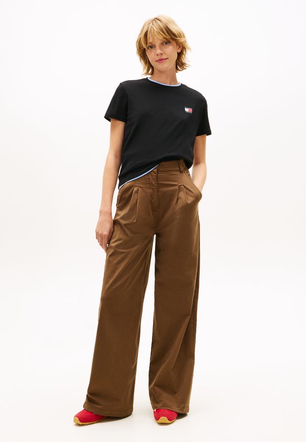 Tommy Jeans WAVY FLAG BACK LOGO JERSEY T-SHIRT