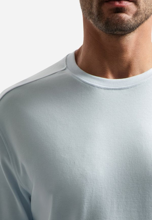 NO EXCESS INTERLOCK WITH ROUND NECK