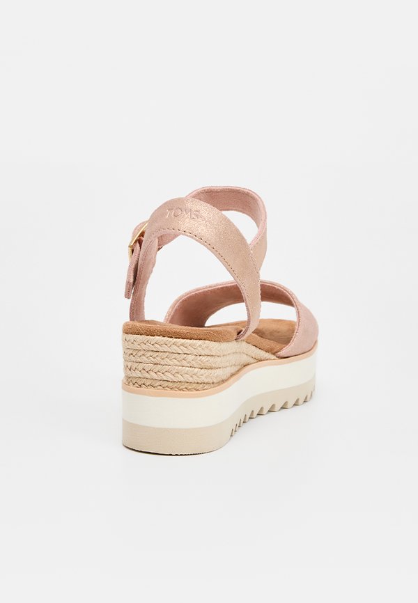 TOMS DIANA