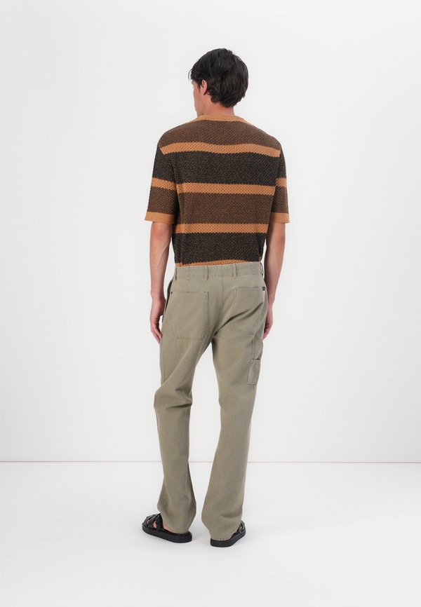 7 for all mankind CARPENTER