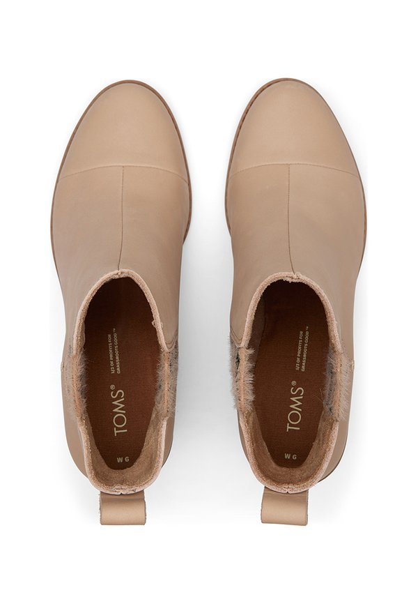 TOMS EVERLY