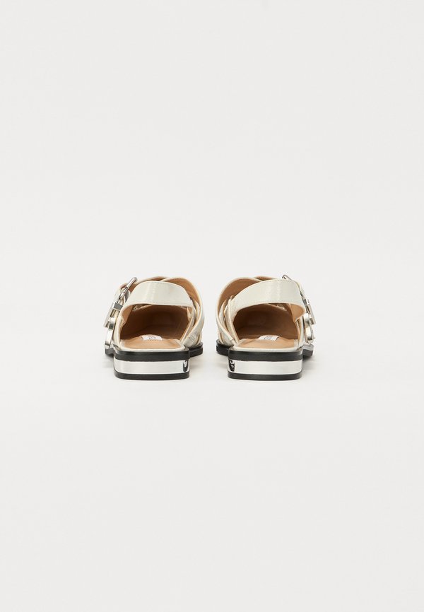Steve Madden GARI
