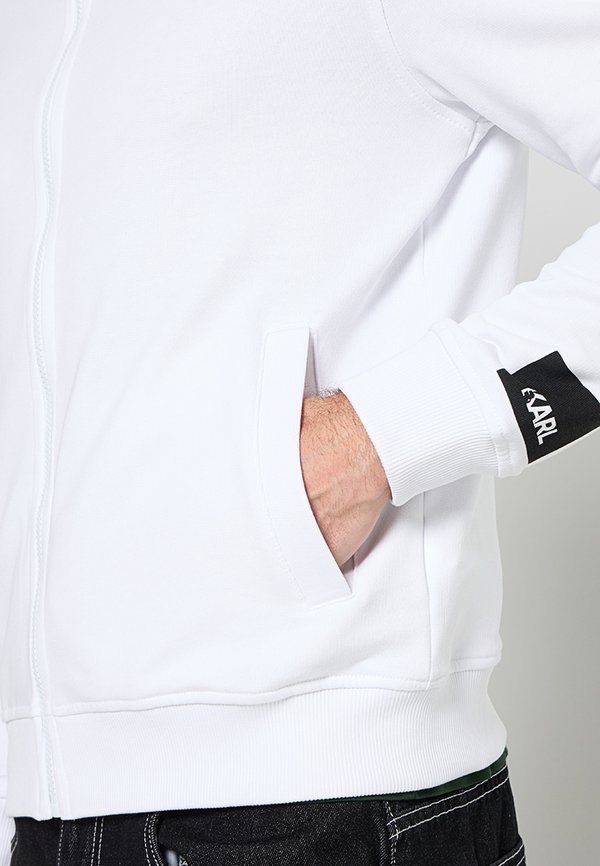 KARL LAGERFELD