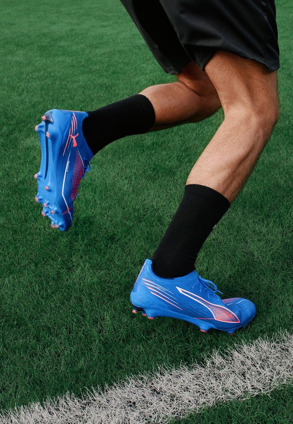 Puma ULTRA 6 ULTIMATE FG - Firm-ground football boots - ultra blue- white-glowing red