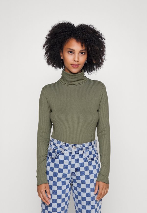 Pieces Petite PCLICCA ROLLNECK