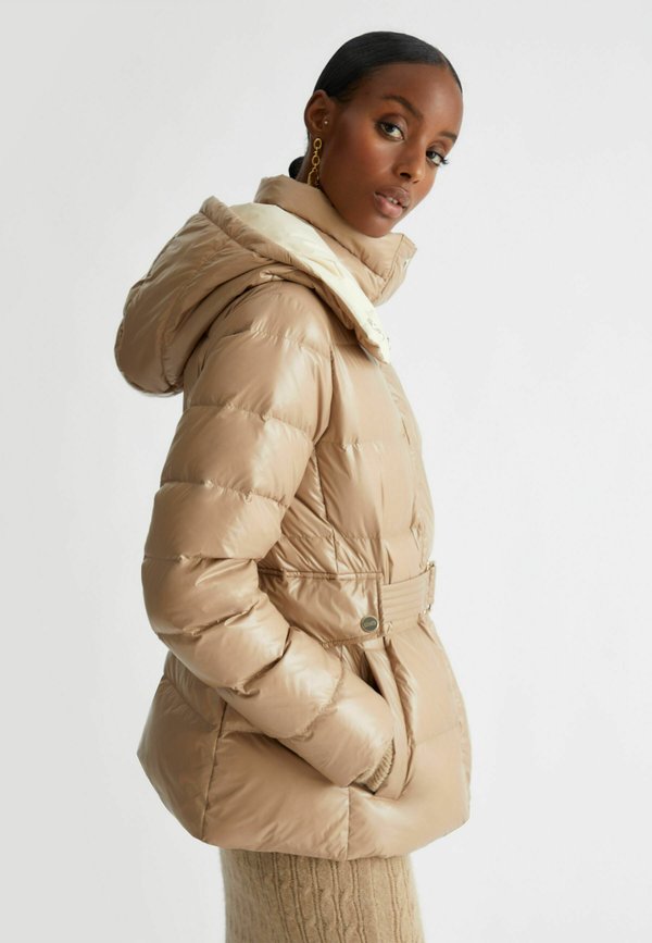 LIU JO PADDED WITH HOOD