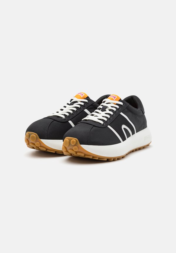 Camper PELOTAS ATHENS
