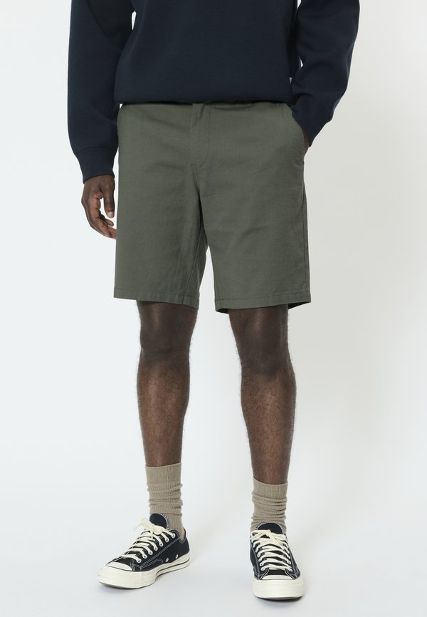 Matinique MALEVO CHINO SHORT