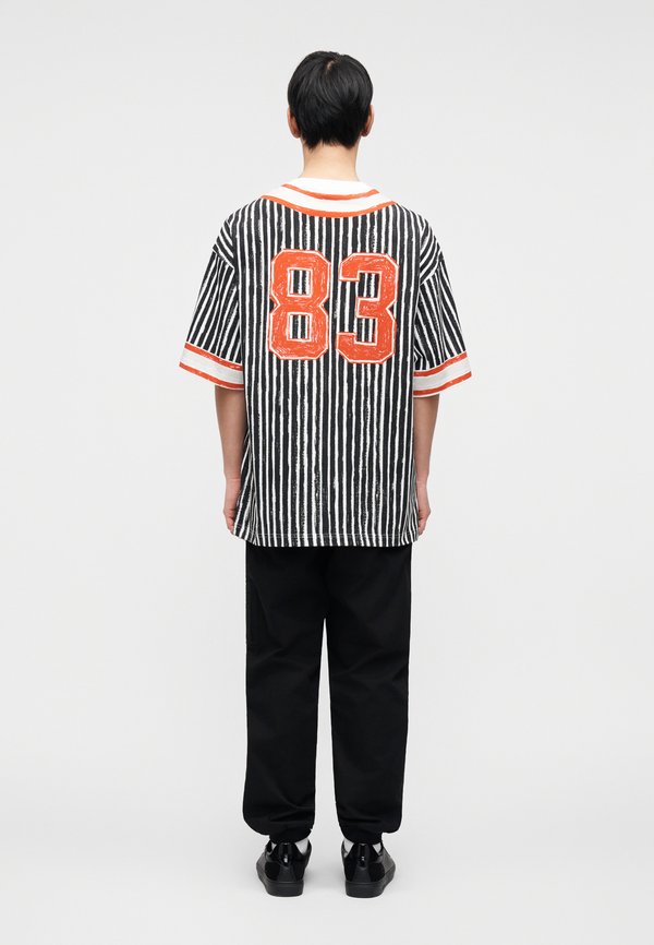 MOSCHINO SPORT INSPIRED