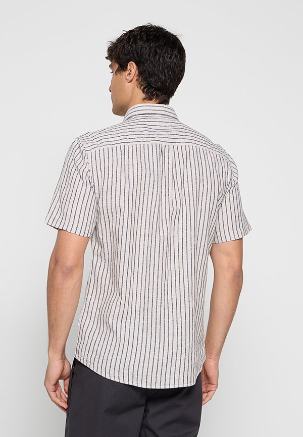 Lindbergh REGULAR FIT