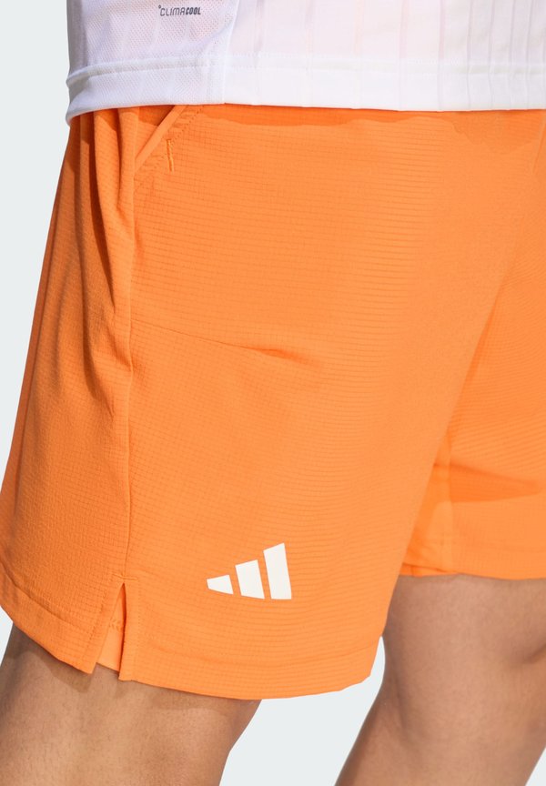 adidas Performance CLIMACOOL SHORTS & INNER SHORTS SET
