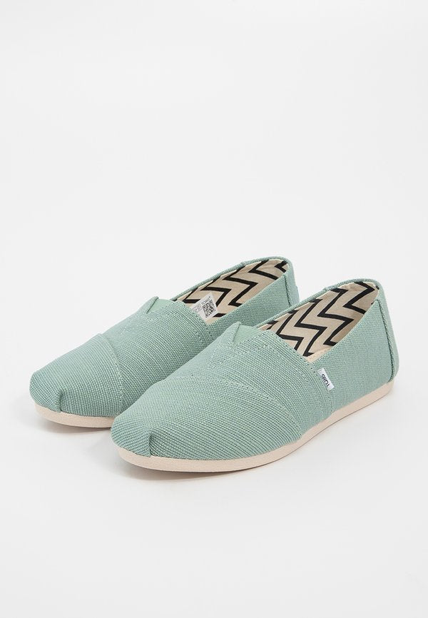TOMS