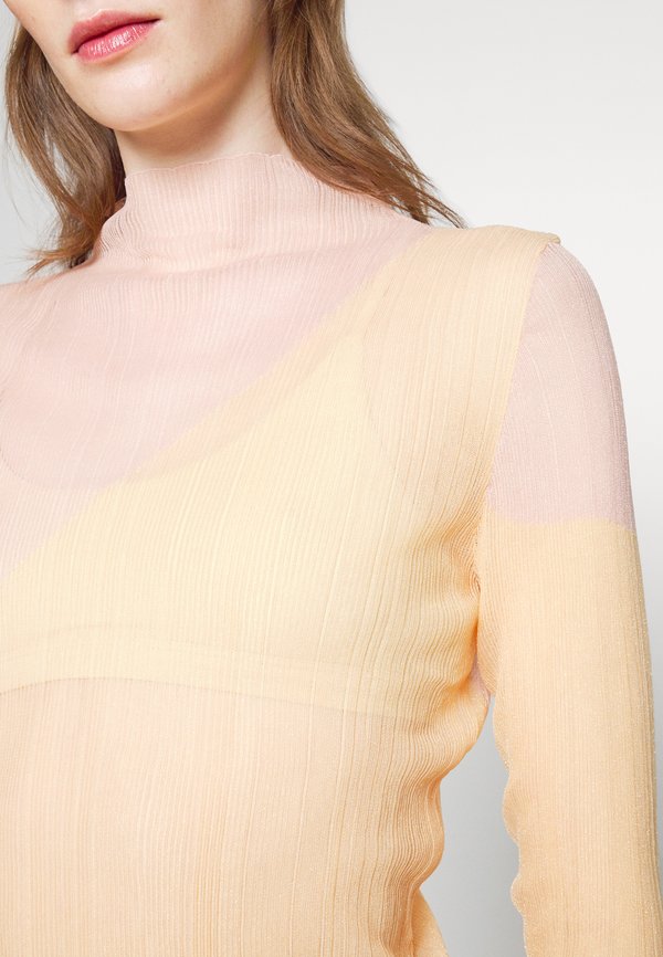 ECKHAUS LATTA TURTLENECK