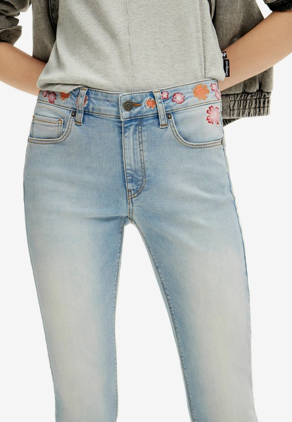 Desigual WITH FLOWERS ON THE WAIST