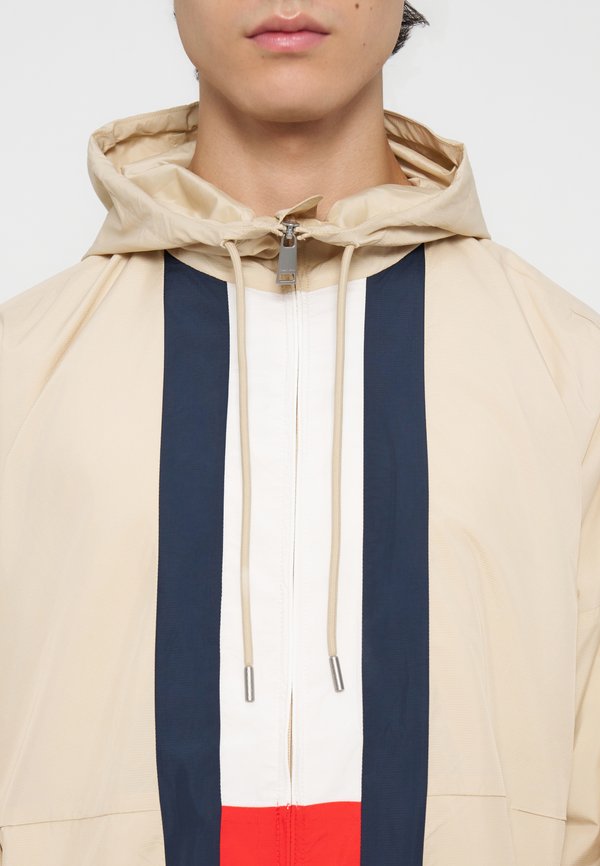 Tommy Jeans CHICAGO