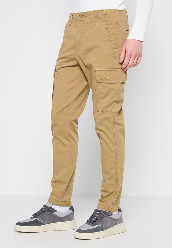 Levi's® SLIM FIT