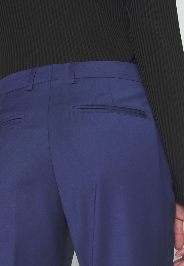 Filippa K EMMA CROPPED TROUSER