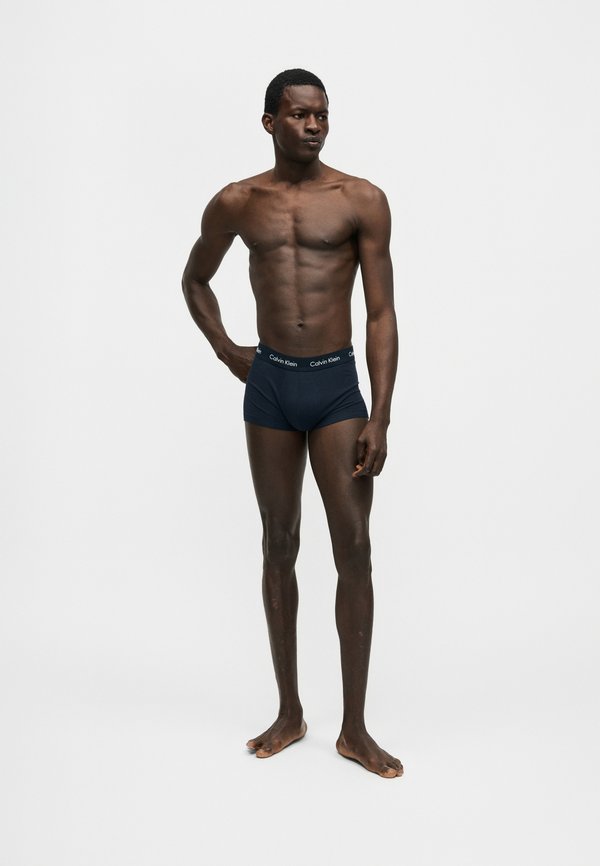 Calvin Klein Underwear 3 PACK  - Trunks - shoreline/fresh taupe/cayenne