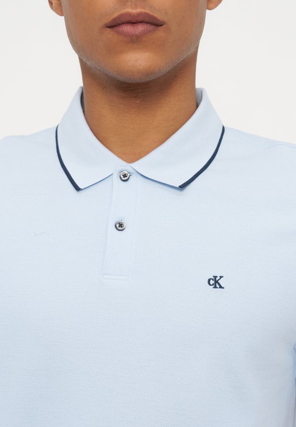Calvin Klein REFINED