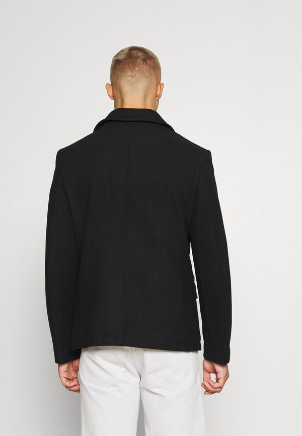 Isaac Dewhirst THE PEACOAT