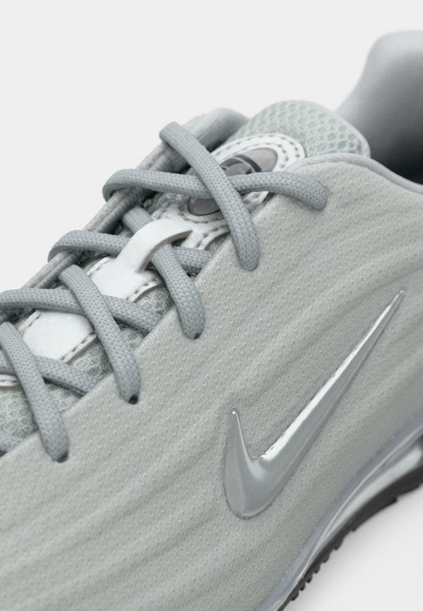 Nike Sportswear SHOX Z