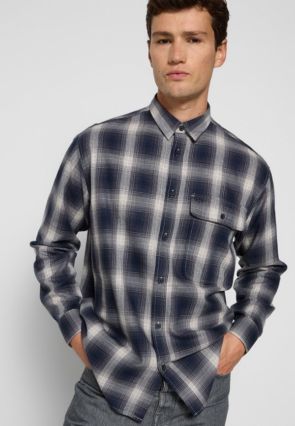 Armani Exchange LOOSE FIT