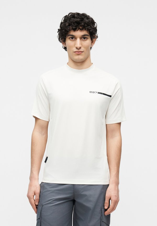 EA7 Emporio Armani TRAIN LOGO SERIES TEE