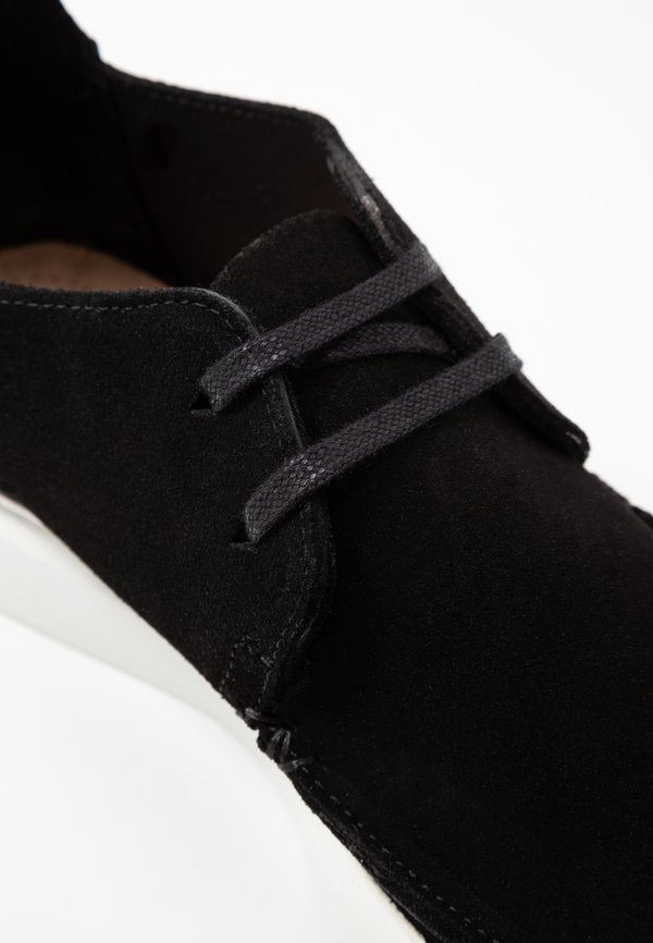 Clarks Originals SEVEN
