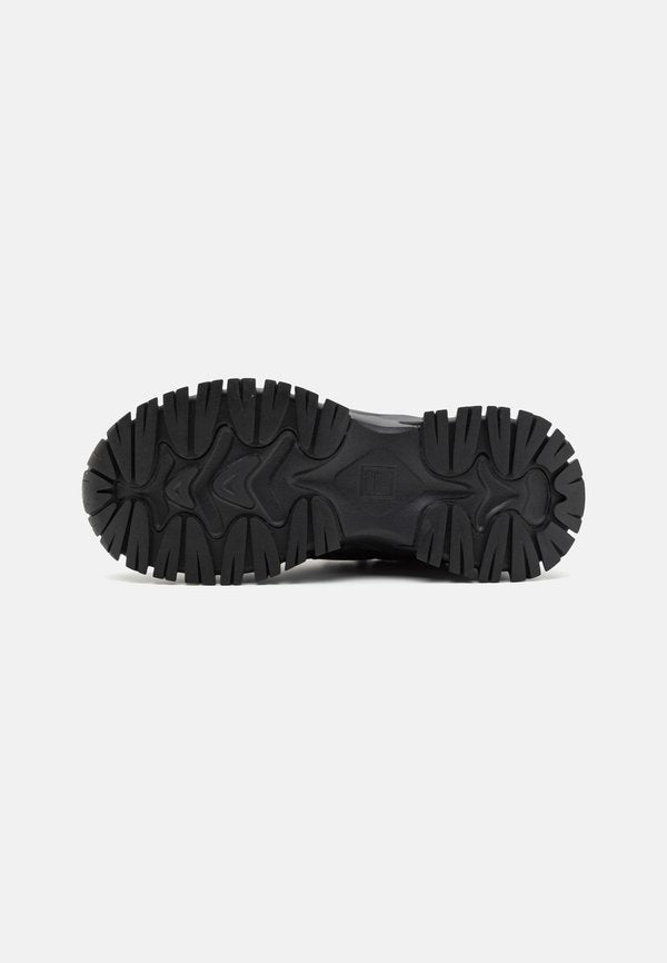Fila RAY TRACER TR2