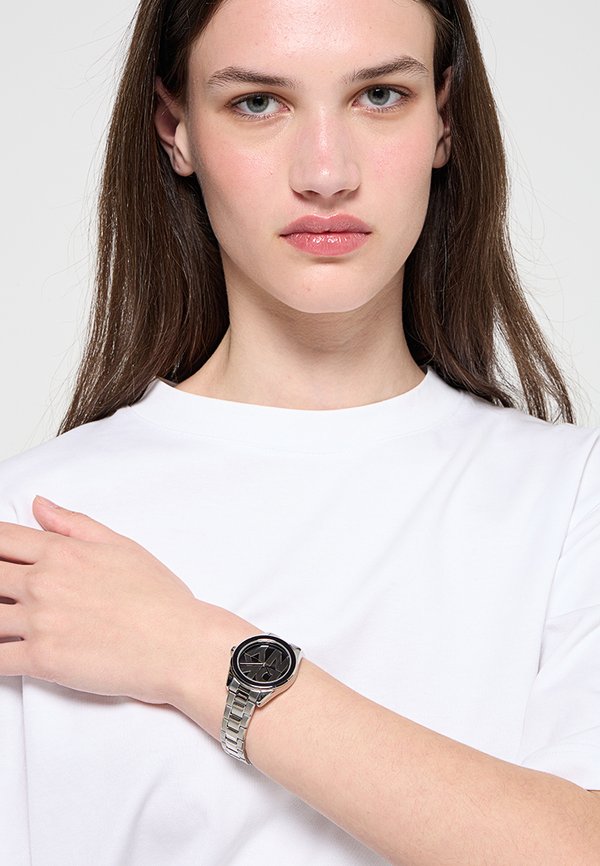 DKNY