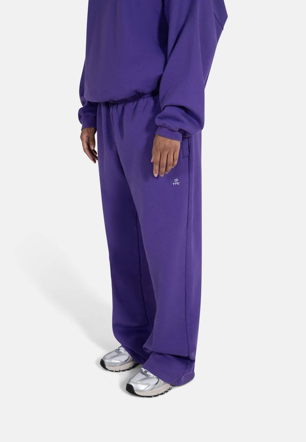 The Tracksuit Club UNISEX