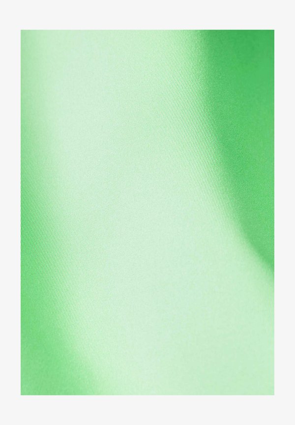 Nike Performance BRA - Medium support sports bra - illusion green/lt green spark/green spark