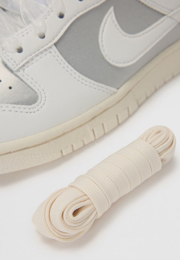 Nike Sportswear DUNK LOW